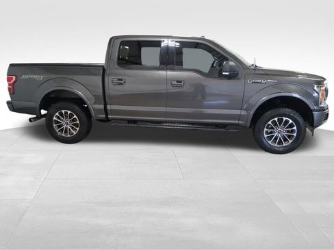 Used 2018 Ford F150 XLT w/ Equipment Group 301A Mid AWD/4WD image 4