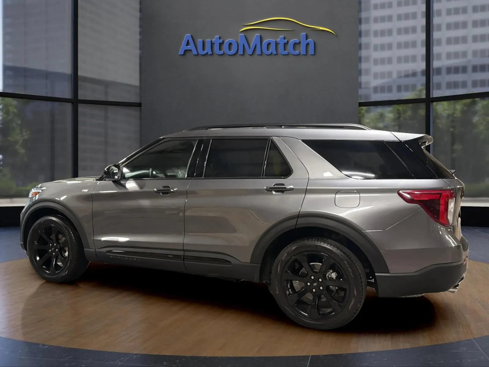 Used 2023 Ford Explorer ST-Line w/ Class IV Trailer Tow Package AWD/4WD image 8