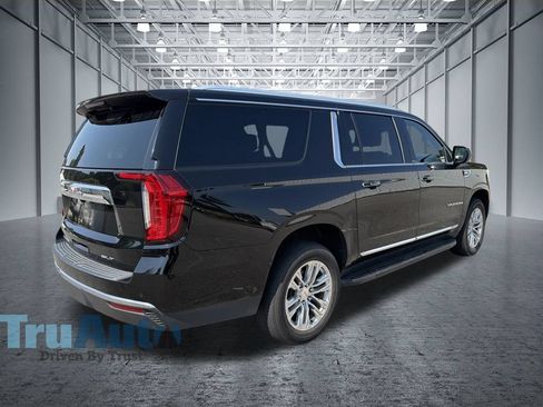 Used 2022 GMC Yukon XL SLT RWD image 4