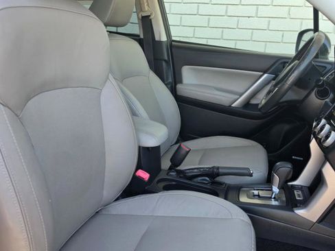 Used 2017 Subaru Forester 2.5i Limited AWD/4WD image 14