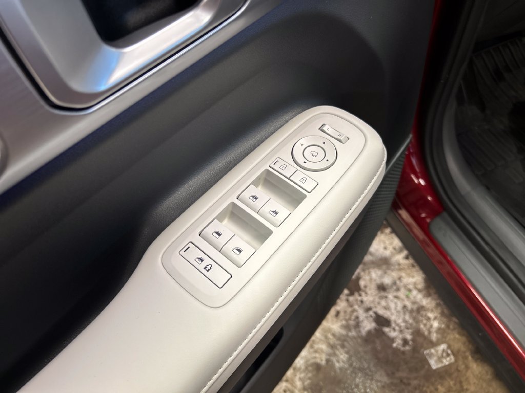 Certified 2024 Hyundai Santa Fe Limited AWD/4WD image 16