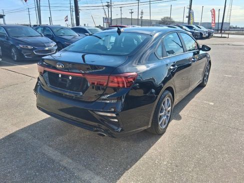 Used 2019 Kia Forte LXS image 5