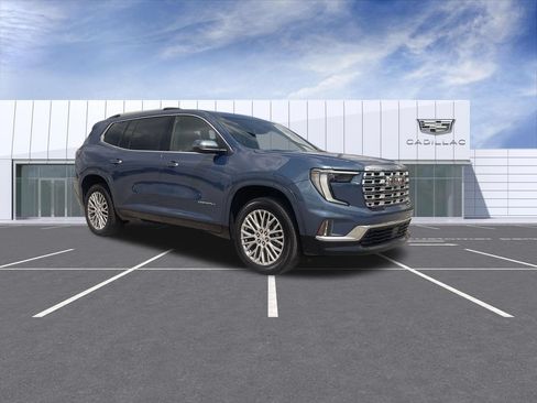 Used 2025 GMC Acadia Denali AWD/4WD image 2