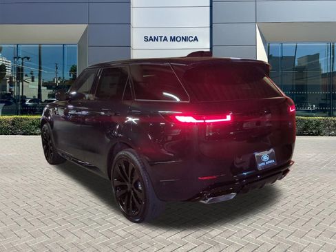 New 2026 Land Rover Range Rover Sport Dynamic SE AWD/4WD image 3