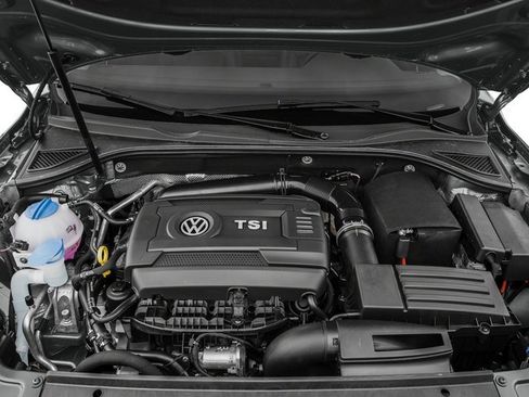 Used 2018 Volkswagen Passat 2.0T SE w/ SE Lighting Package image 16