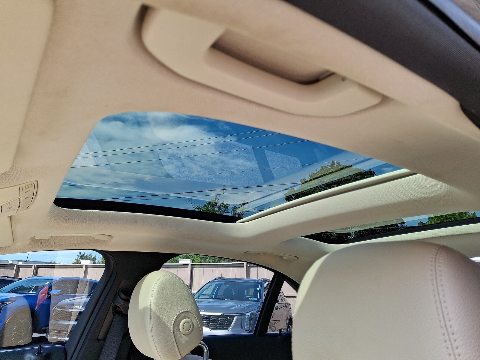 Used 2015 Mercedes-Benz C 300 4MATIC Sedan image 16
