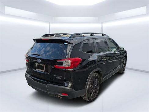 Used 2023 Subaru Ascent Onyx Edition Limited image 3