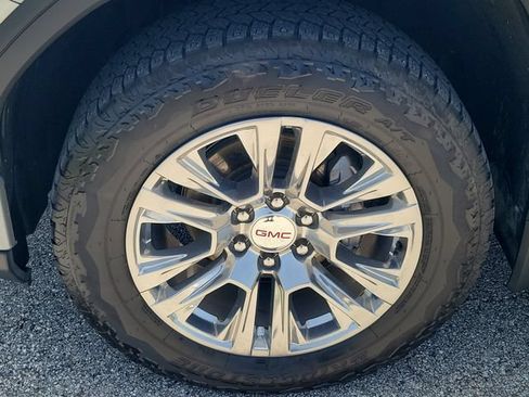 Used 2023 GMC Sierra 1500 Denali AWD/4WD image 8