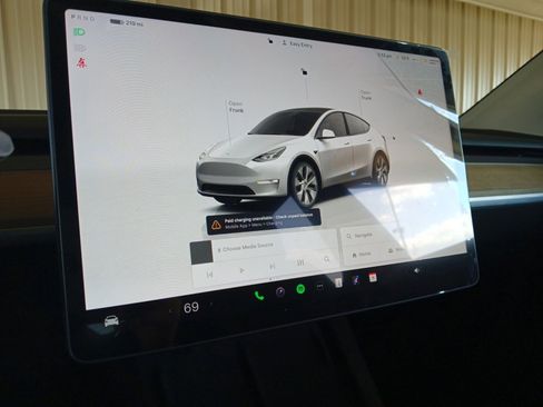 Used 2024 Tesla Model Y Long Range image 20