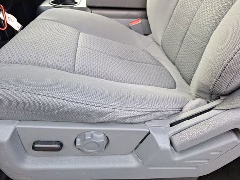 Used 2012 Ford F150 XLT w/ XLT Convenience Pkg image 17