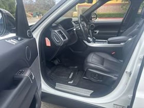 Used 2018 Land Rover Range Rover Sport HSE AWD/4WD image 10