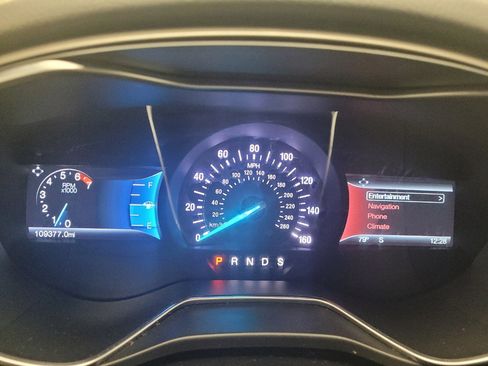 Used 2015 Ford Fusion SE w/ Equipment Group 202A FWD image 23