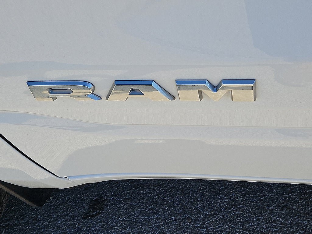 Used 2023 RAM 1500 Laramie RWD image 15