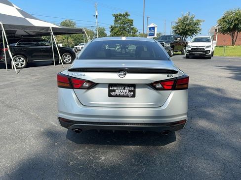 Used 2021 Nissan Altima 2.5 SR image 7