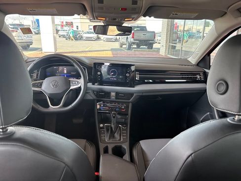 Used 2025 Volkswagen Jetta SE w/ Sunroof Package FWD image 15