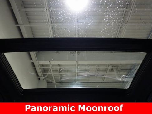 Used 2019 BMW X5 xDrive50i w/ M Sport Package image 11