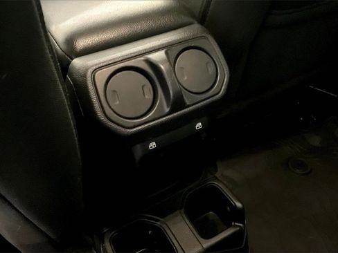 Used 2022 Jeep Gladiator Willys image 34