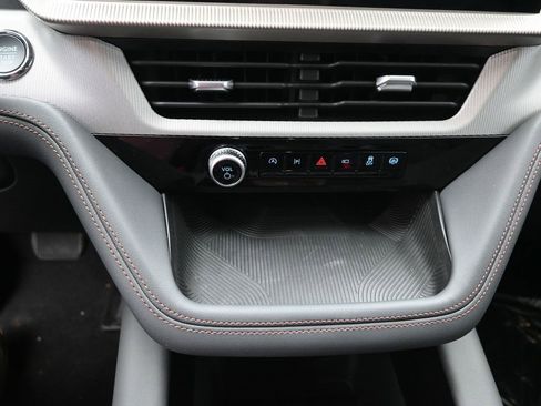 New 2026 Ford Explorer Active w/ Active Comfort Package image 9