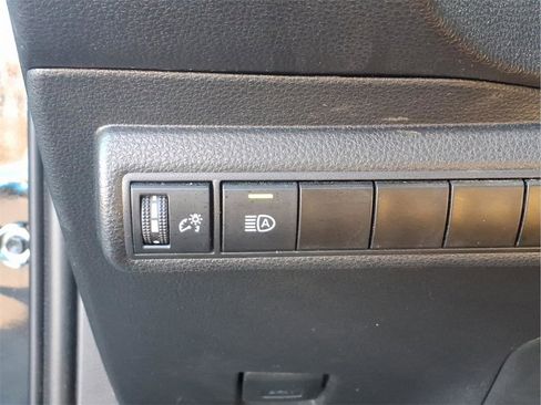 Used 2023 Toyota Corolla LE image 14