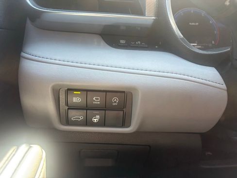 Used 2023 Toyota Highlander Platinum FWD image 14