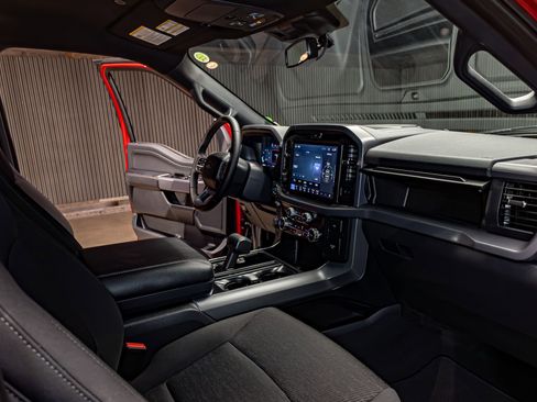 Used 2025 Ford F150 XLT w/ Equipment Group 302A MID image 20