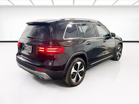 Used 2024 Mercedes-Benz GLB 250 image 4