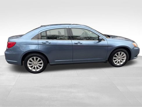 Used 2011 Chrysler 200 Touring w/ Cold Weather Group image 6