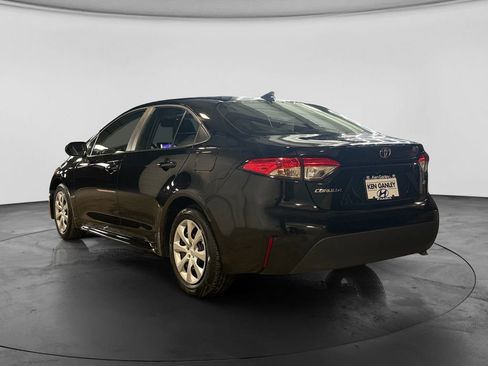 Used 2023 Toyota Corolla LE FWD image 6