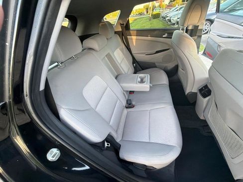 Used 2017 Hyundai Tucson Sport FWD image 18