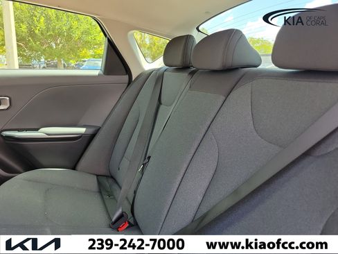 Used 2025 Kia K4 LXS FWD image 19