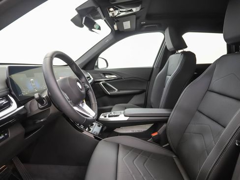 Used 2026 BMW X1 xDrive28i image 11
