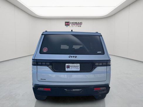 New 2026 Jeep Grand Wagoneer Limited w/ Premium Group II AWD/4WD image 4