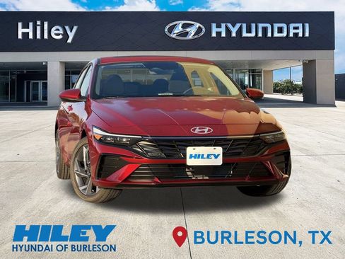 New 2025 Hyundai Elantra SEL image 1
