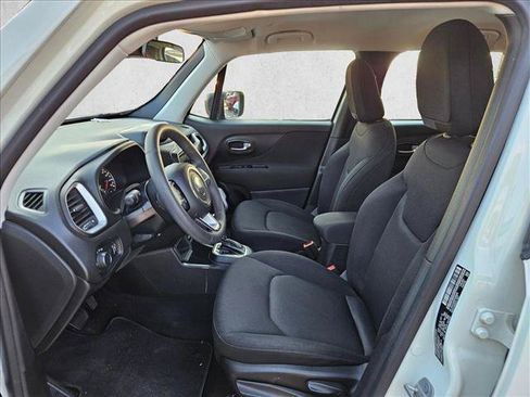 Used 2018 Jeep Renegade Sport w/ Power & Air Group FWD image 11