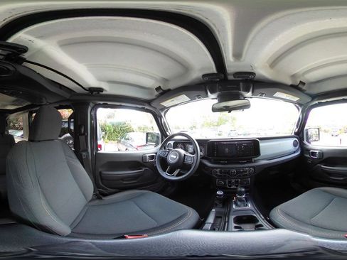 Used 2025 Jeep Wrangler Unlimited Sport AWD/4WD image 43