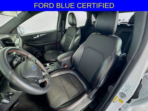 Certified 2023 Ford Escape ST-Line Select AWD/4WD image 23