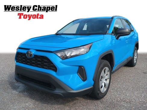 Used 2021 Toyota RAV4 LE AWD/4WD image 1