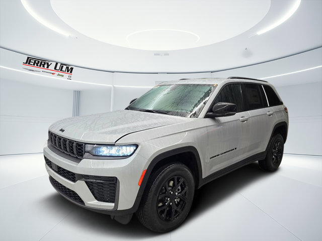 New 2026 Jeep Grand Cherokee Altitude AWD/4WD image 1