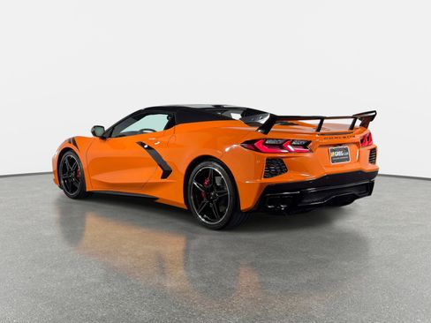 Used 2023 Chevrolet Corvette Stingray Premium Conv w/ Battery Protection Package RWD image 5