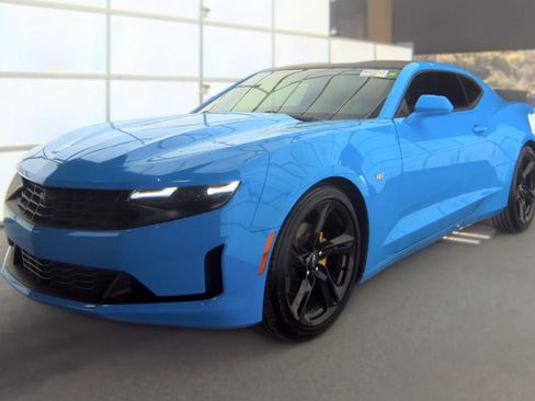 Used 2023 Chevrolet Camaro LT RWD image 1
