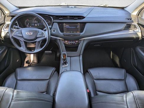 Used 2018 Cadillac XT5 Premium Luxury image 19