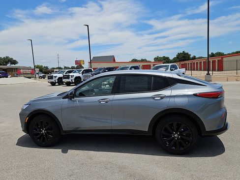 New 2026 Buick Envista Sport Touring w/ Convenience I Package FWD image 2