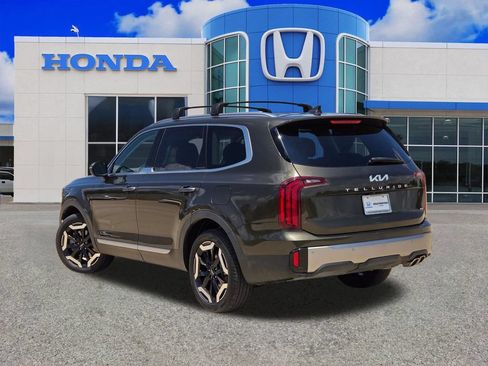 Used 2025 Kia Telluride S AWD/4WD image 5