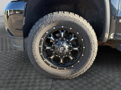Used 2015 GMC Sierra 2500 Denali AWD/4WD image 16