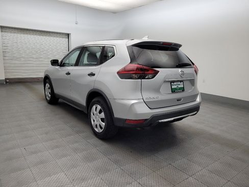 Used 2020 Nissan Rogue S FWD image 5