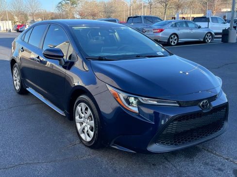 Used 2020 Toyota Corolla LE image 8