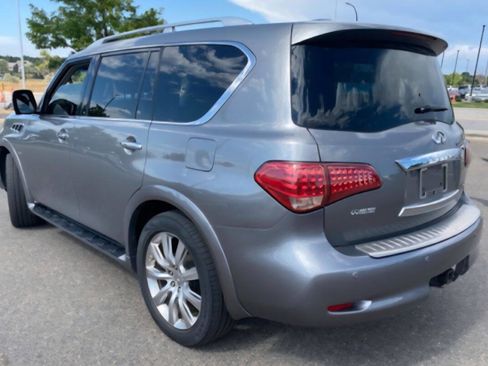 Used 2014 INFINITI QX80 4WD w/ Deluxe Touring Package image 9