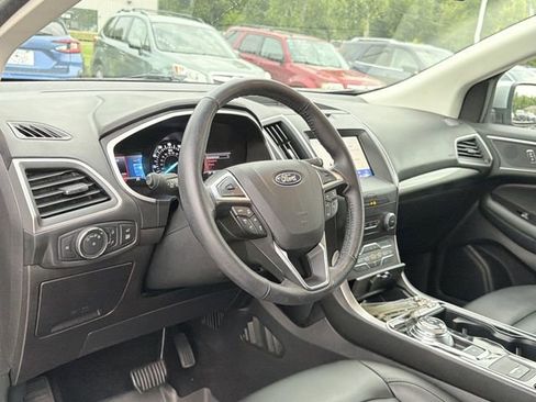 Used 2020 Ford Edge SEL w/ Convenience Package FWD image 11