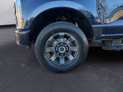 Used 2023 Ford F250 Lariat w/ Sport Appearance Package AWD/4WD image 14