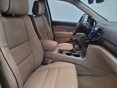 Used 2019 Jeep Grand Cherokee Overland image 21